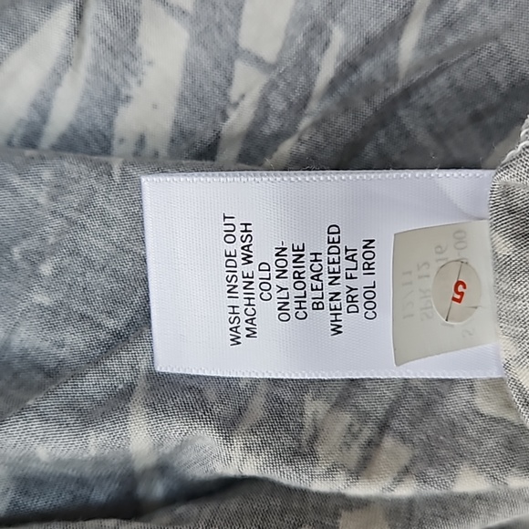 Banana Republic Wrap Dress Black and Cream - Picture 6 of 6